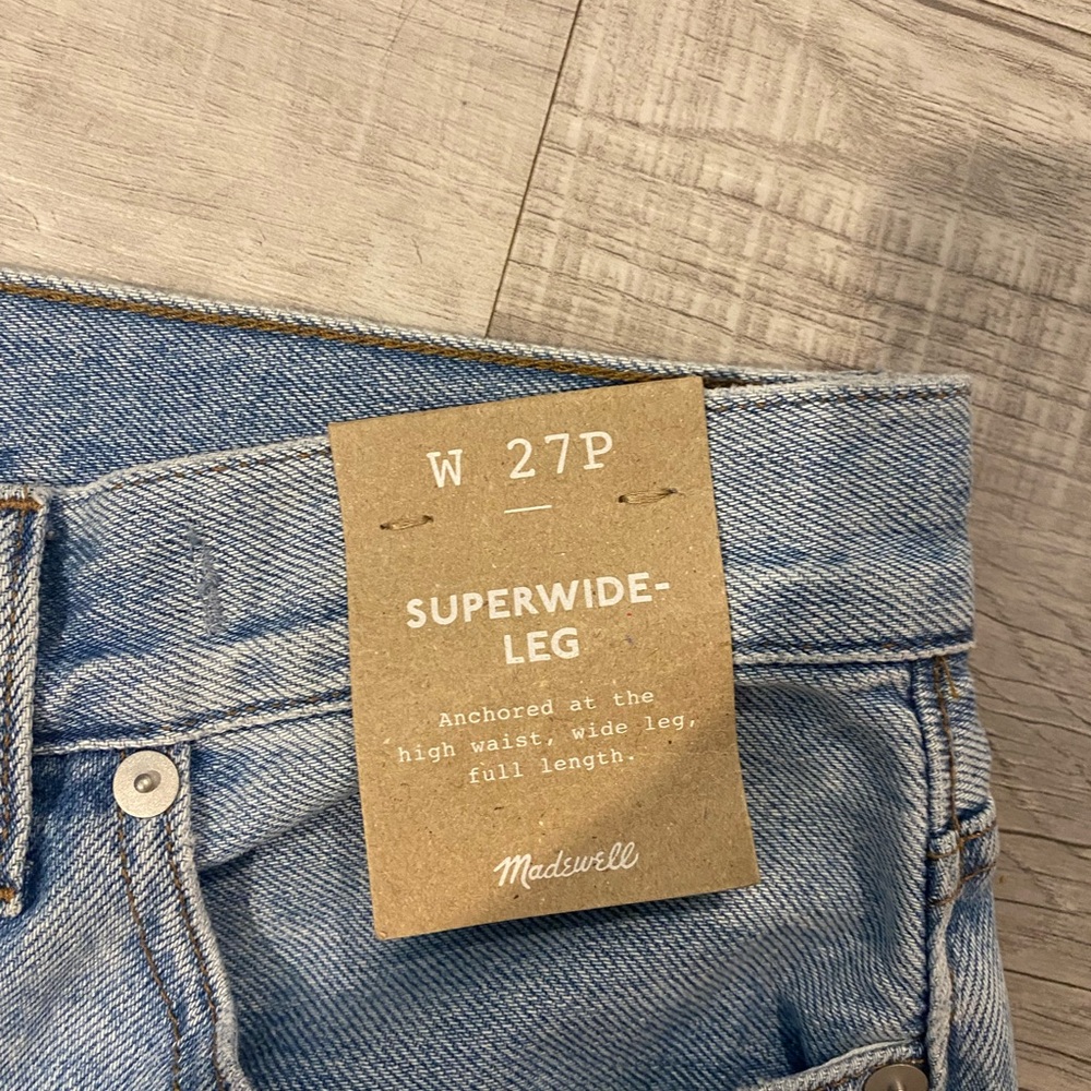 Madewell Petite Superwide-Leg Jeans in Ahern Wash: Airy Denim Edition